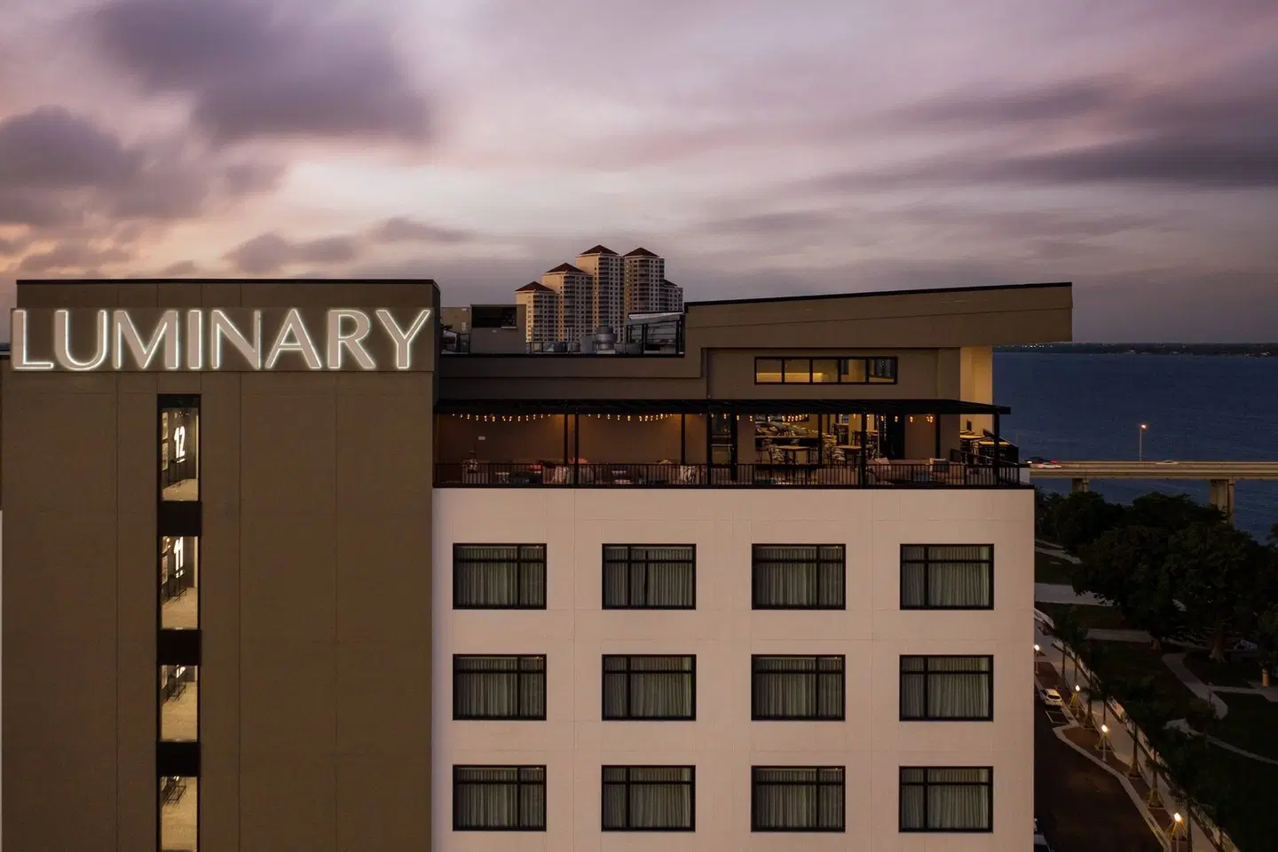 Luminary Hotel & Co., Autograph Collection EXTERIOR