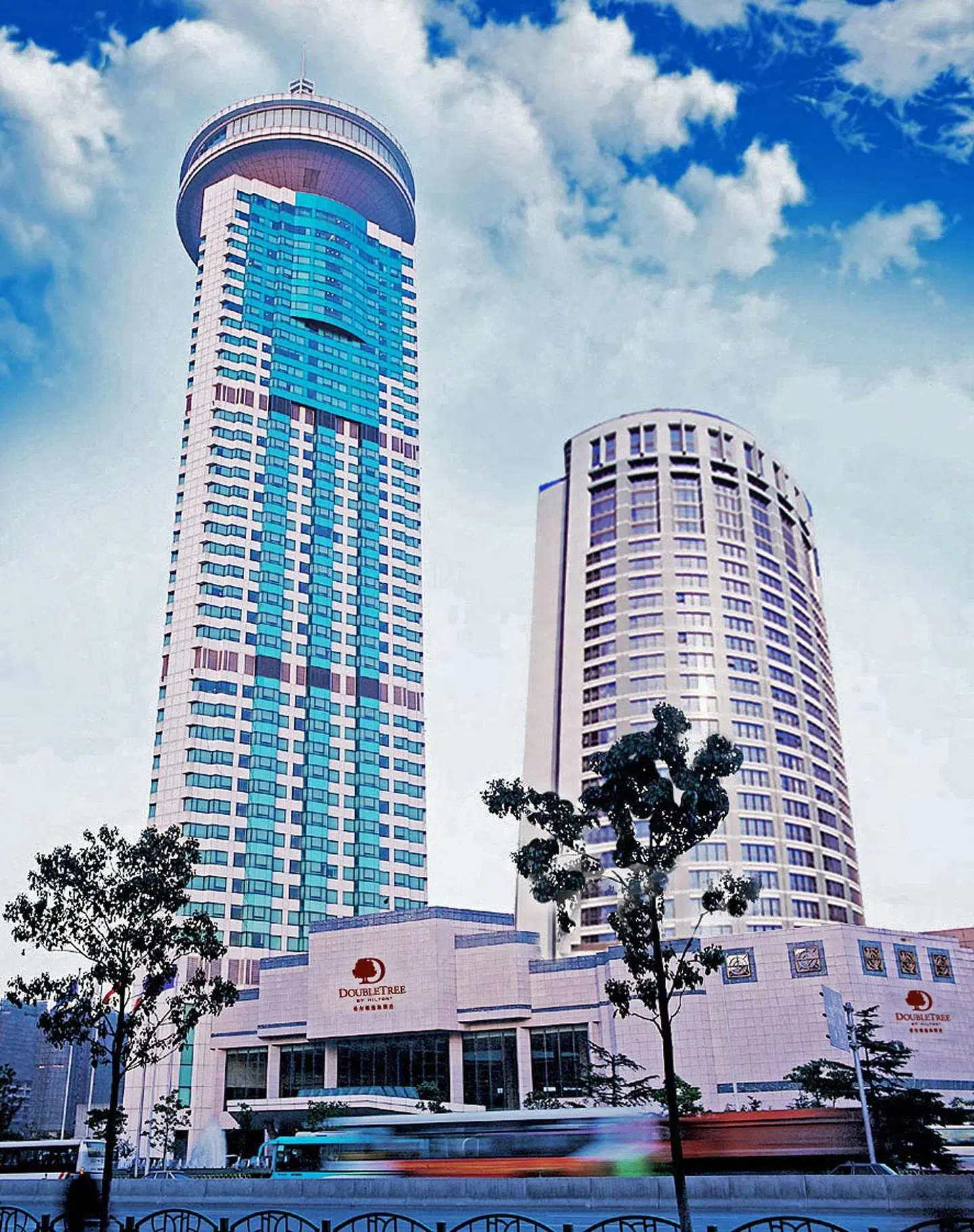 DoubleTree by Hilton Shanghai - Pudong EXTERIOR