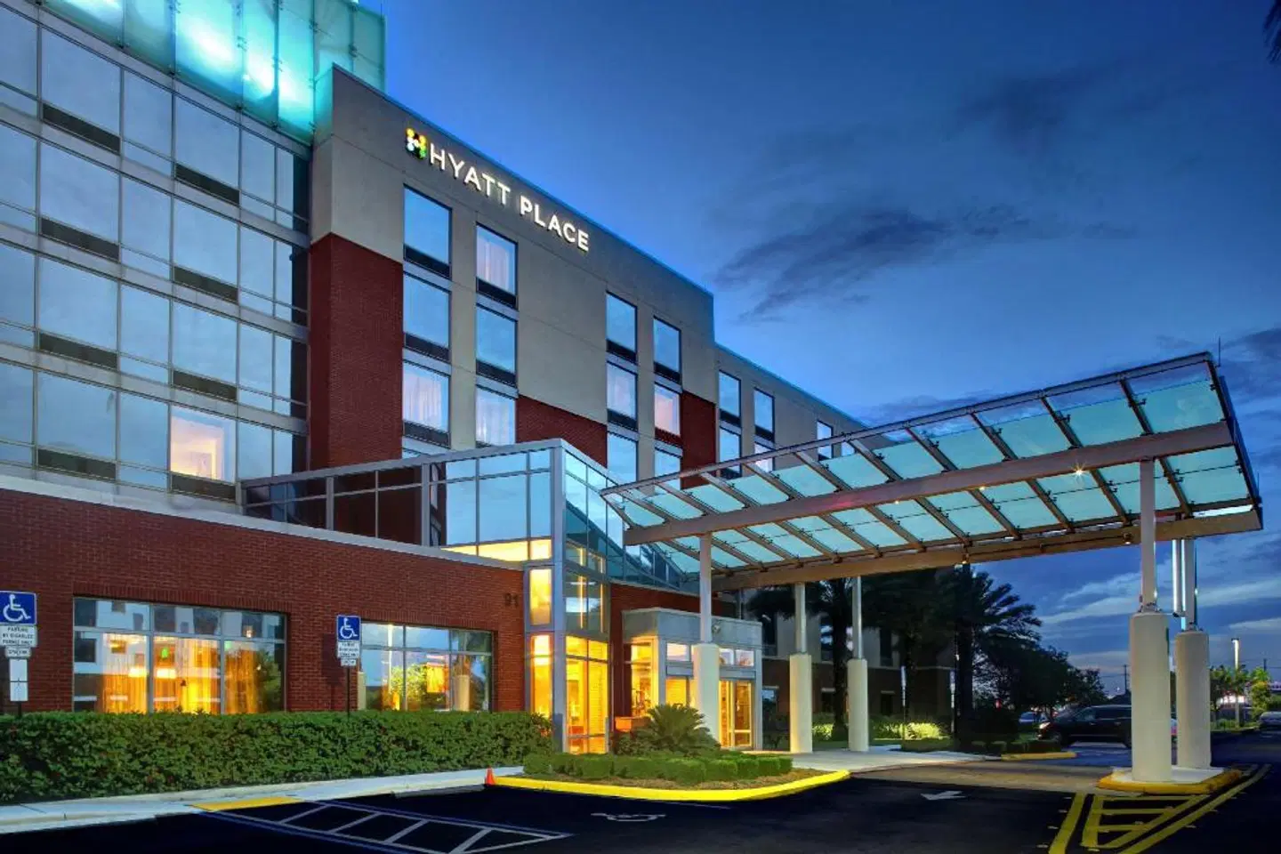 Hyatt Place Fort Lauderdale Airport  & Cruise Port EXTERIOR