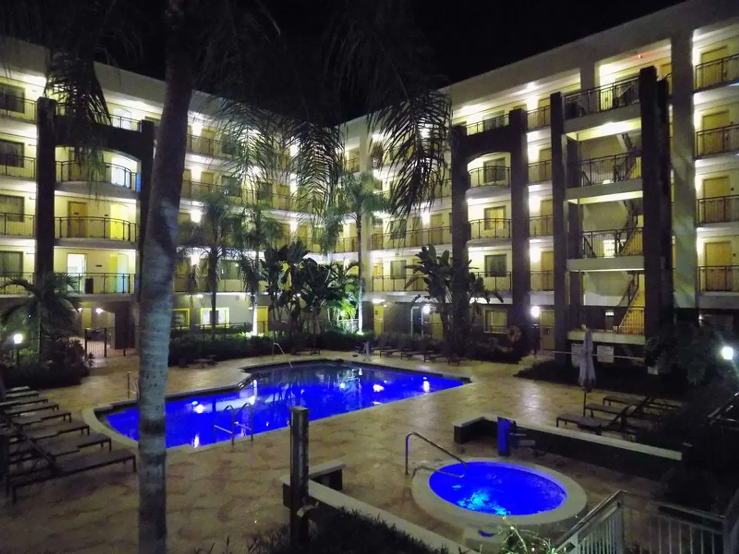 Best Western Plus Deerfield Beach Hotel & Suites HEALTH_BEAUTY