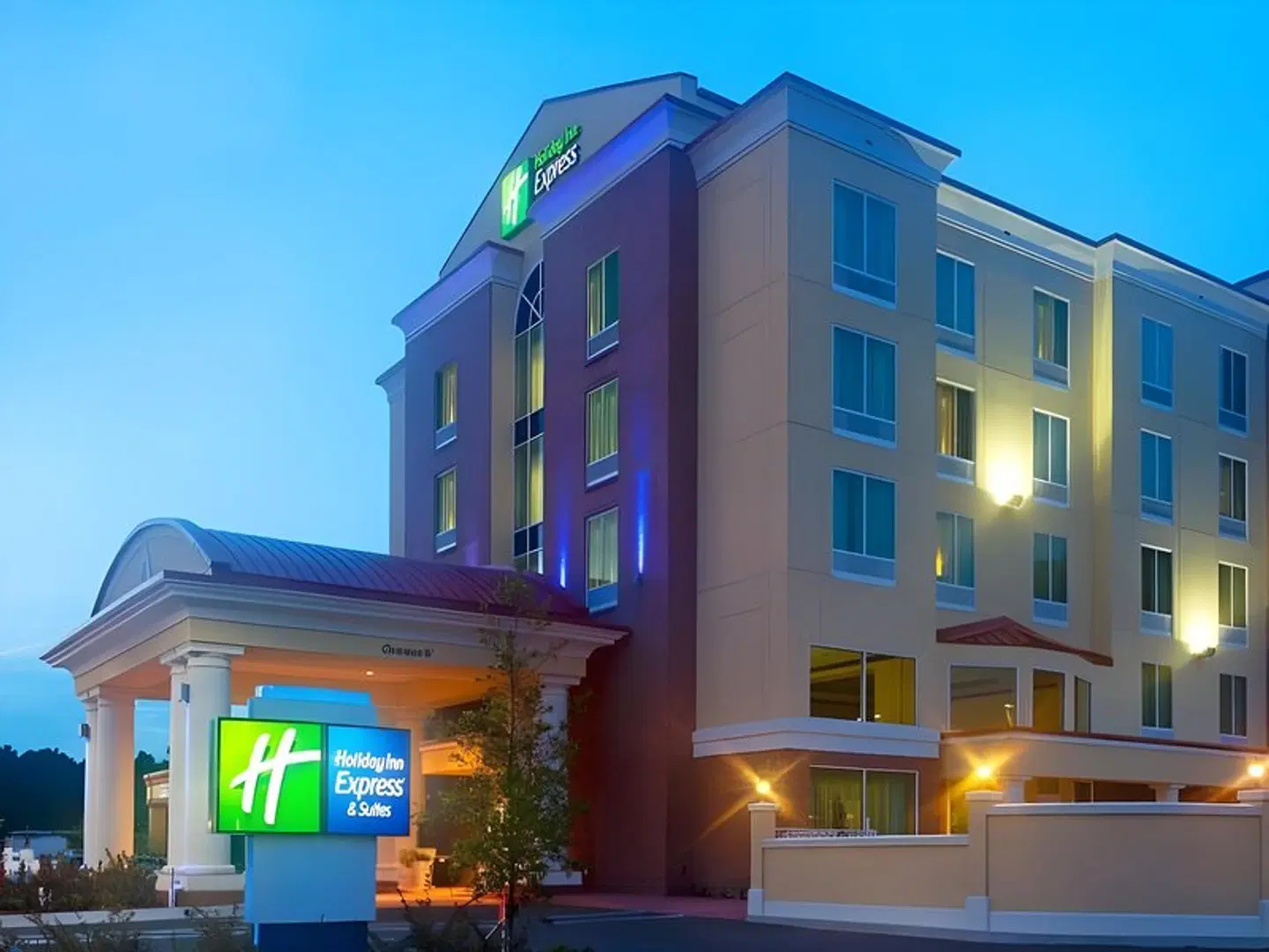 Holiday Inn Express & Suites Chaffee-Jacksonville West by IHG EXTERIOR