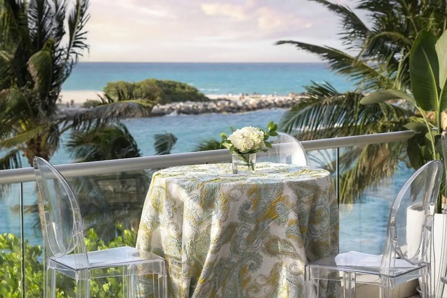 The Ritz-Carlton Bal Harbour, Miami OUTDOOR_POOL