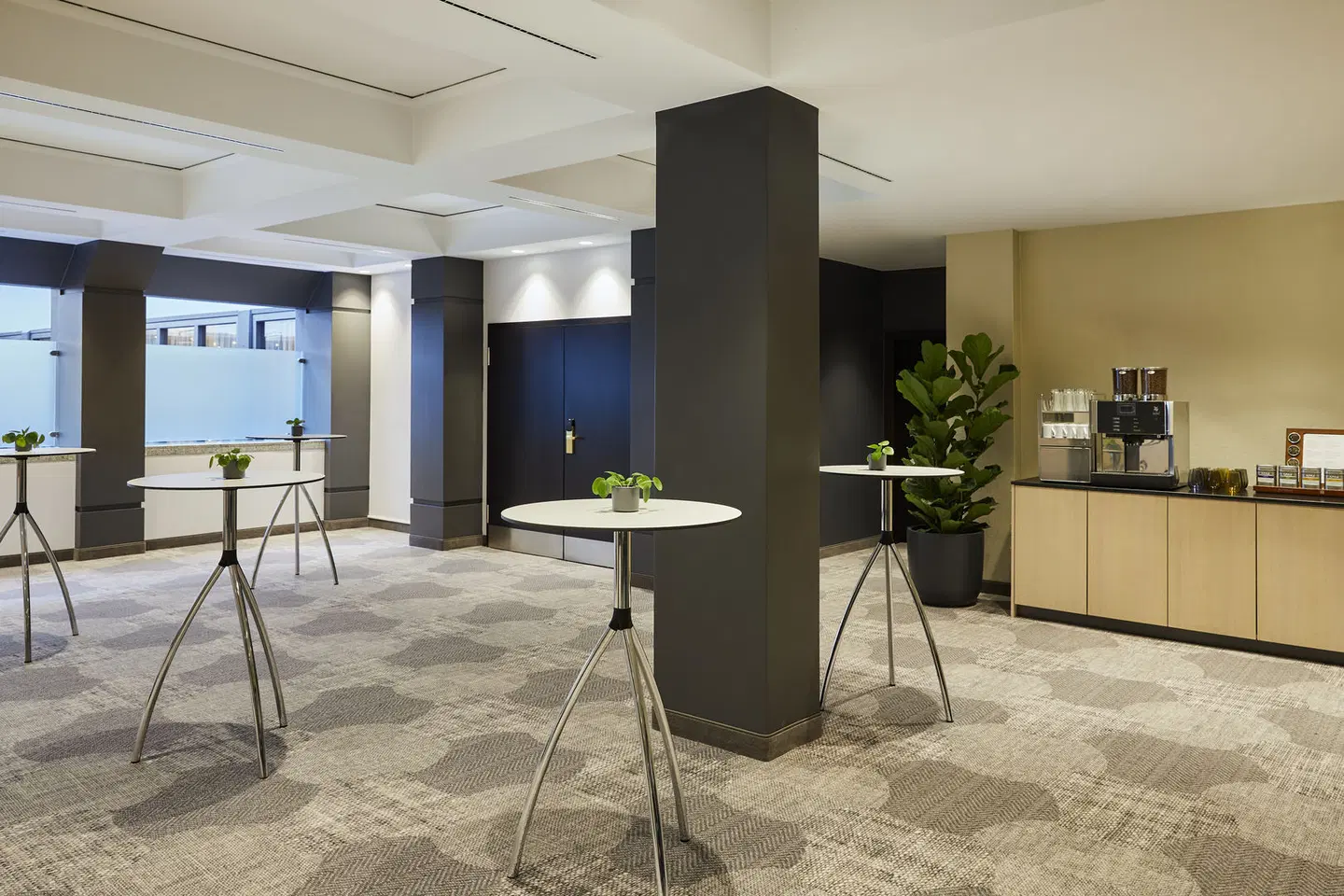 Crowne Plaza Hamburg by IHG LOUNGE_LOBBY