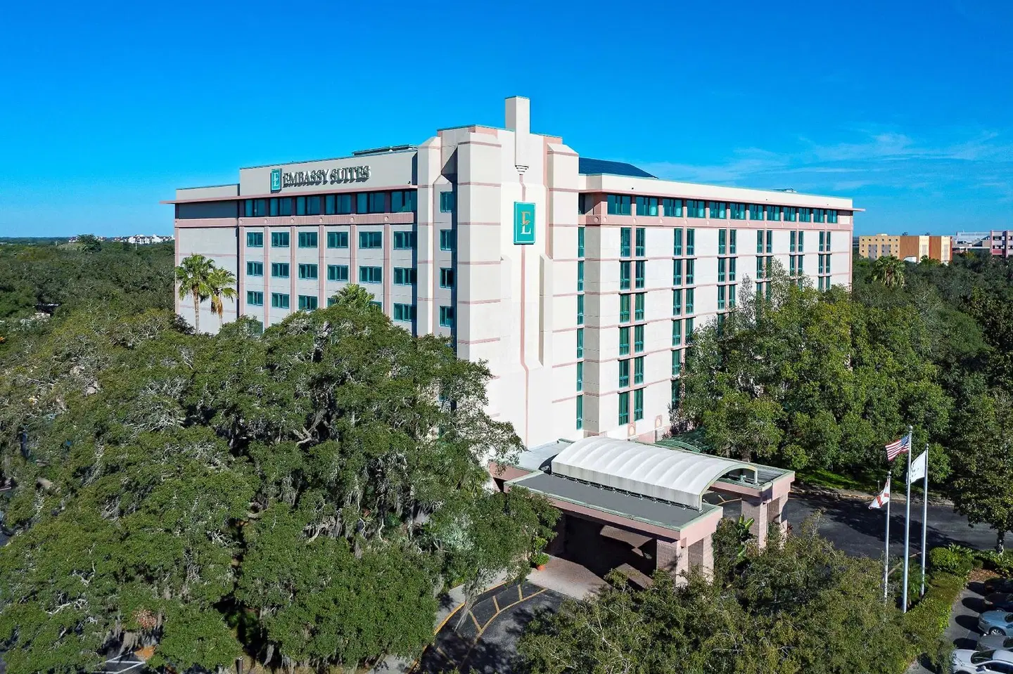 Embassy Suites by Hilton Tampa USF Near Busch Gardens EXTERIOR