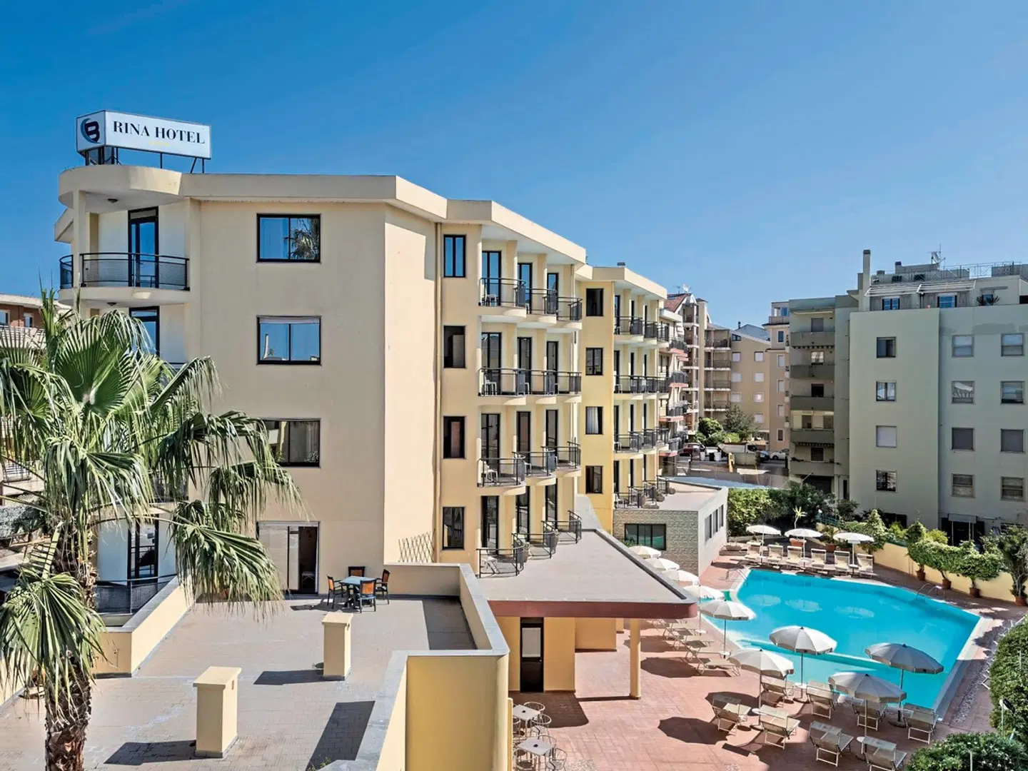 Rina Hotel EXTERIOR