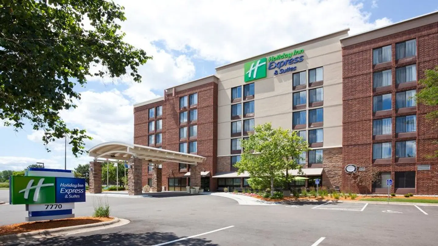 Holiday Inn Express & Suites Bloomington West by IHG EXTERIOR