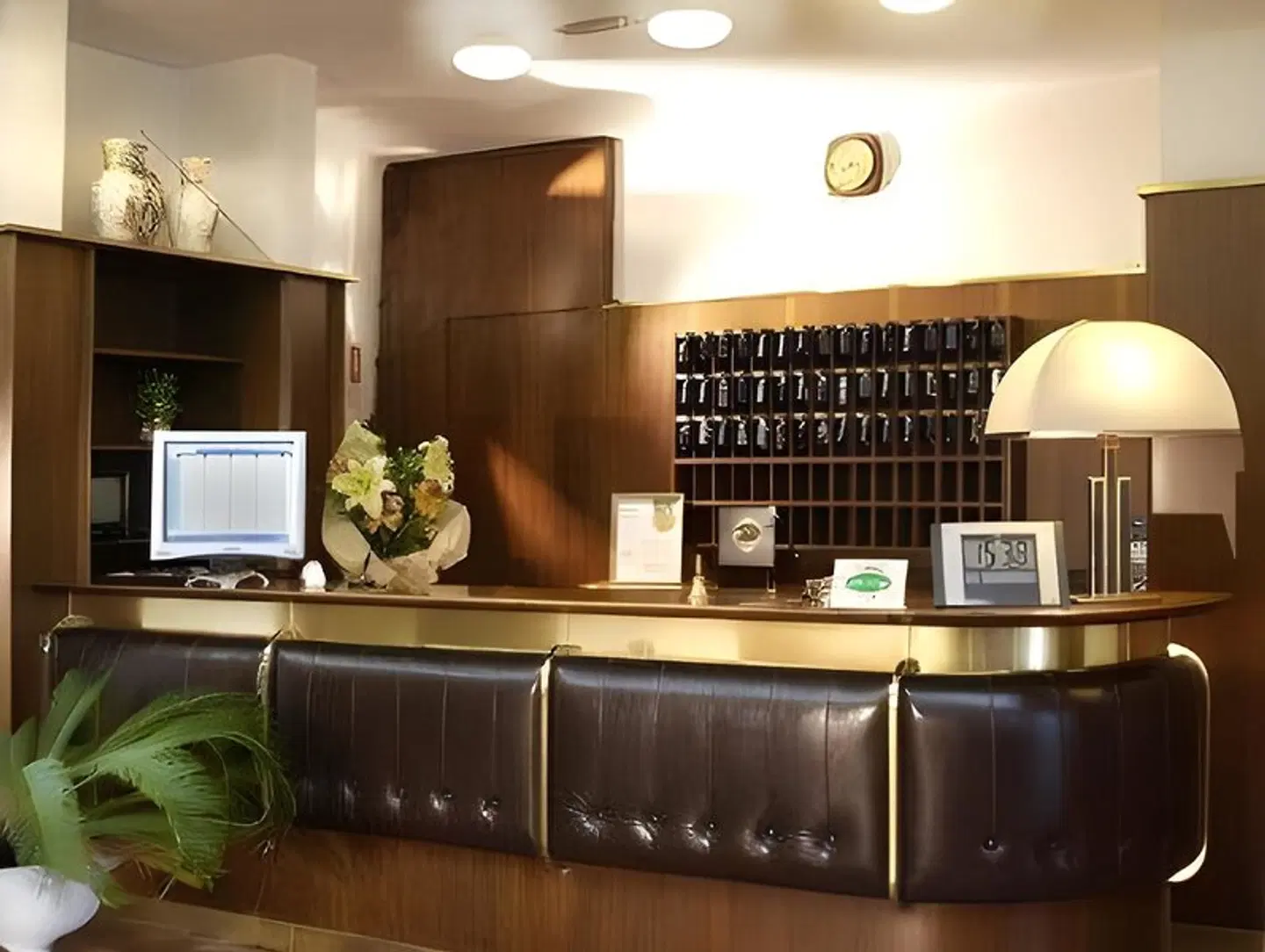 Hotel Capri LOUNGE_LOBBY