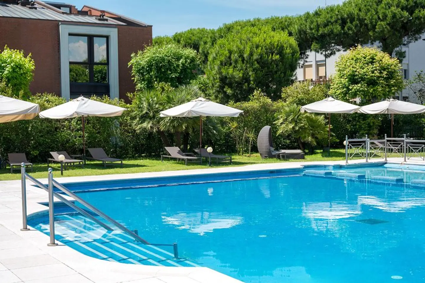Residence Le Ville del Lido OUTDOOR_POOL