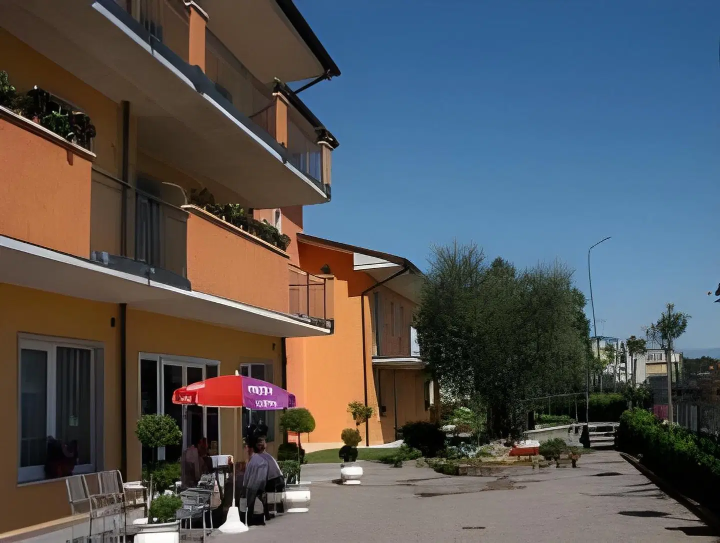 Confine EXTERIOR
