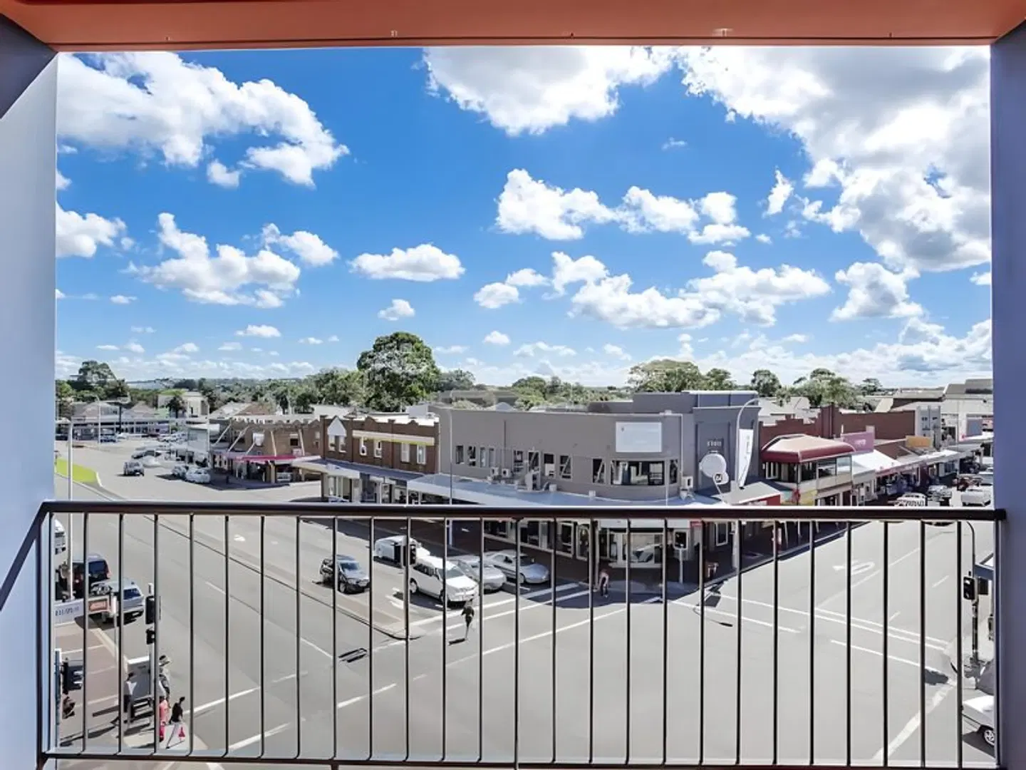 Quality Suites Boulevard on Beaumont EXTERIOR
