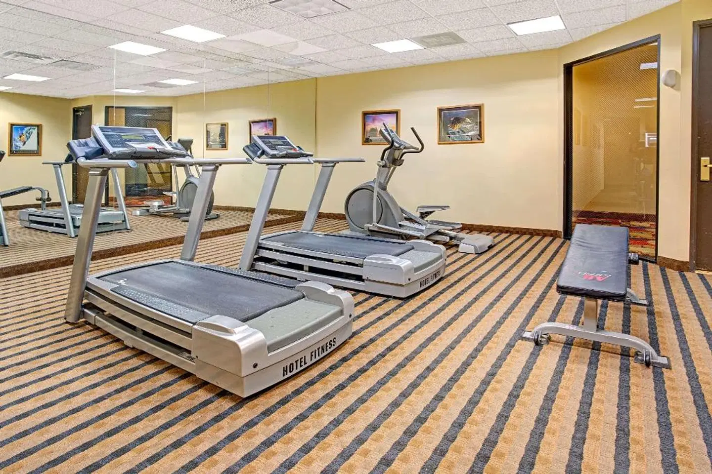 Four Points by Sheraton Englewood Centennial Airport HEALTH_BEAUTY
