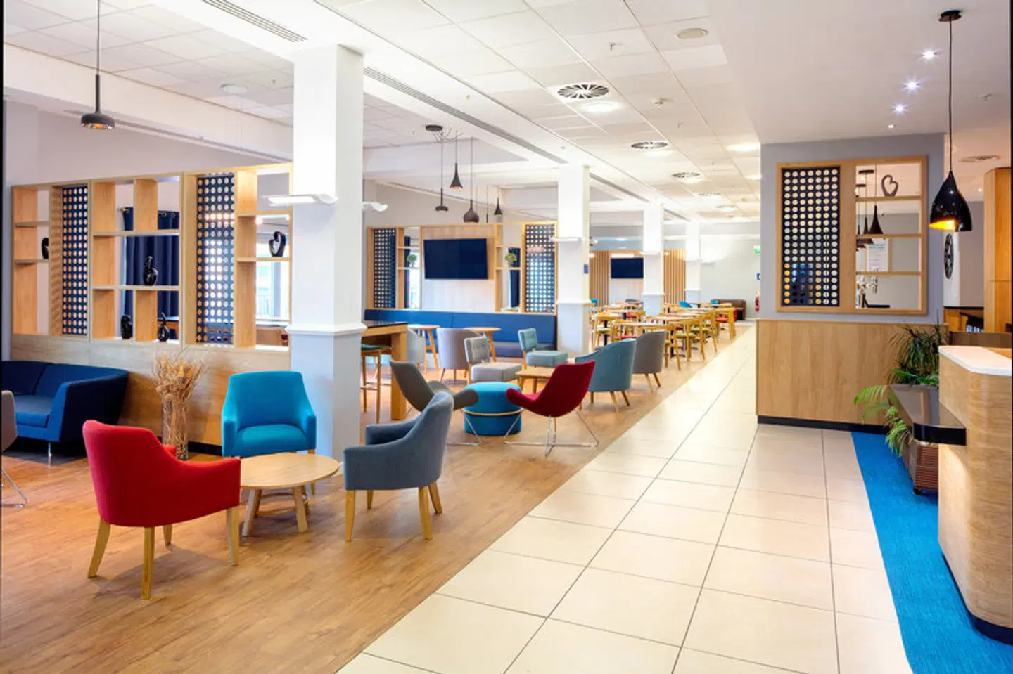 Holiday Inn Express Hull City Centre by IHG LOUNGE_LOBBY
