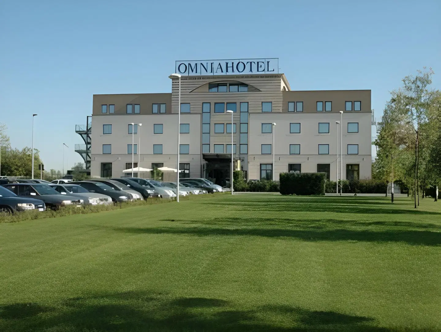 Omnia EXTERIOR