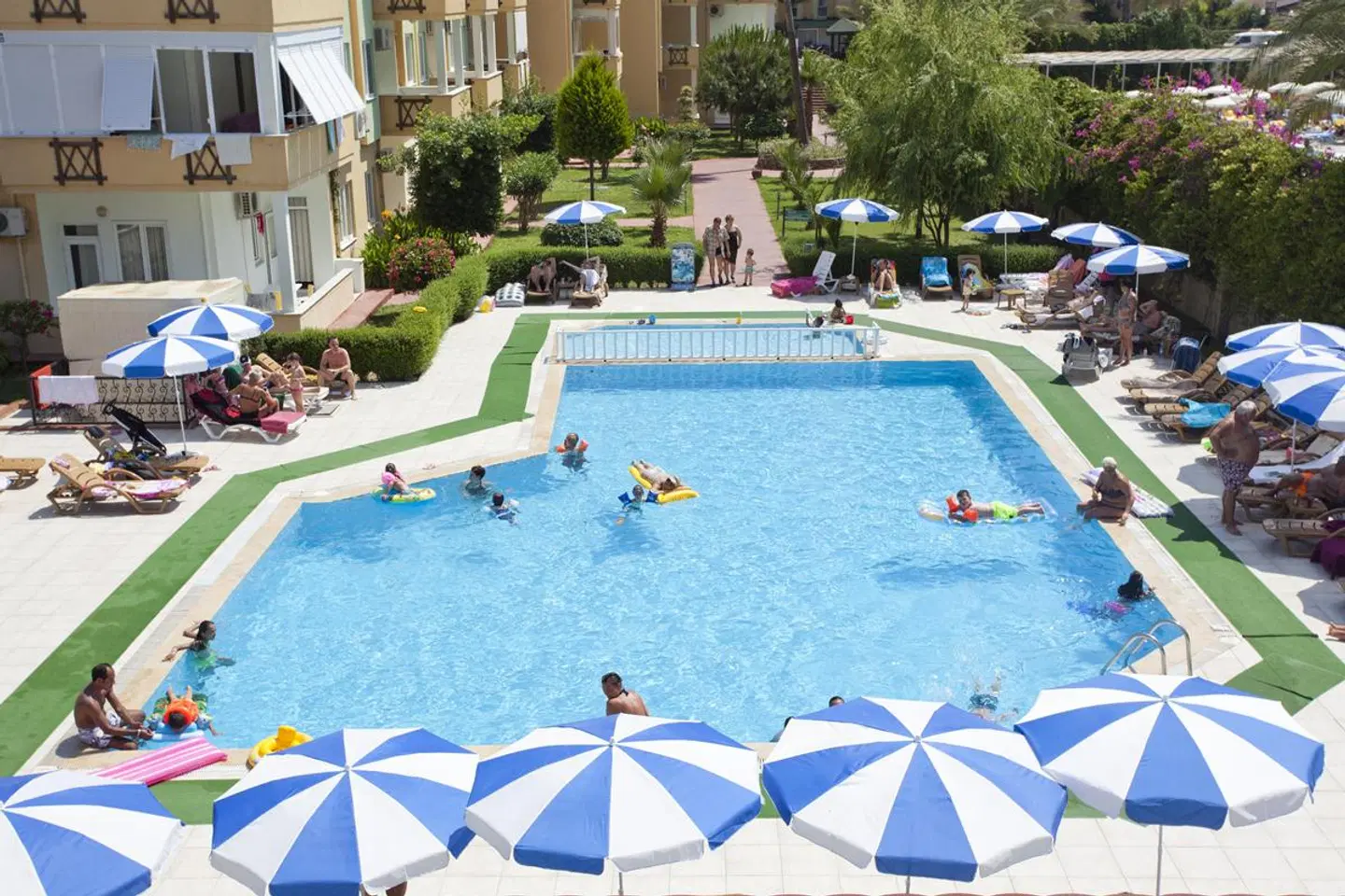 Kaia Coracesium OUTDOOR_POOL