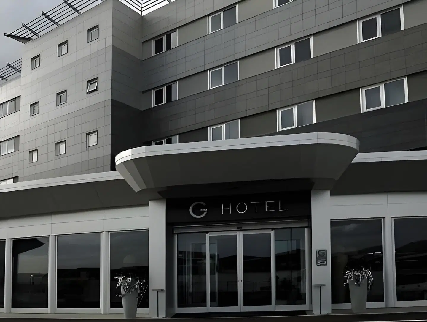 G Hotel EXTERIOR
