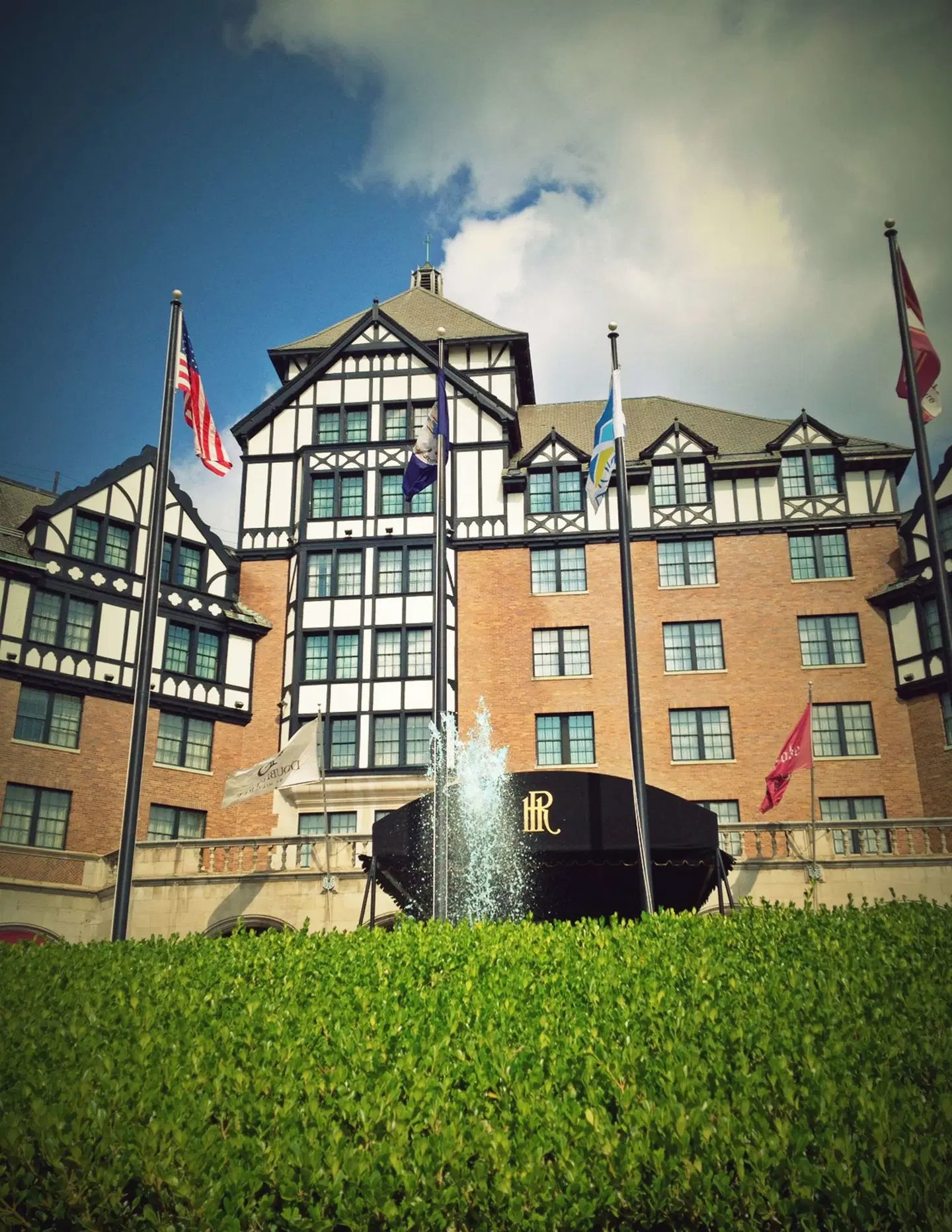 The Hotel Roanoke & Conference Center, Curio Collection by Hilton EXTERIOR