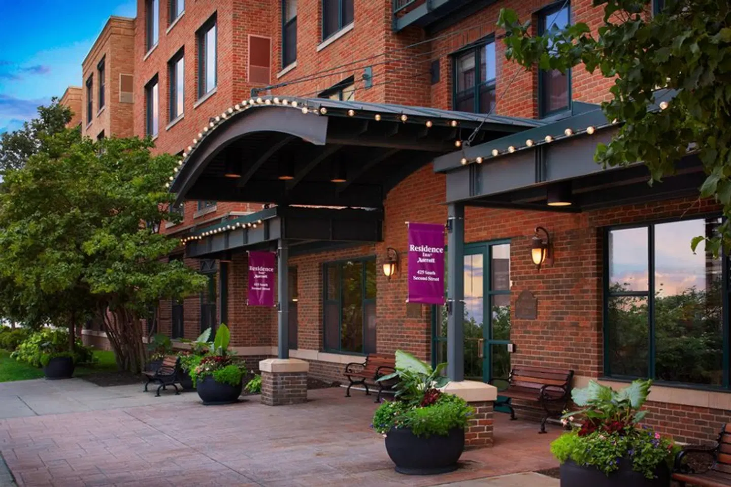 Residence Inn by Marriott Minneapolis Downtown at The Depot EXTERIOR