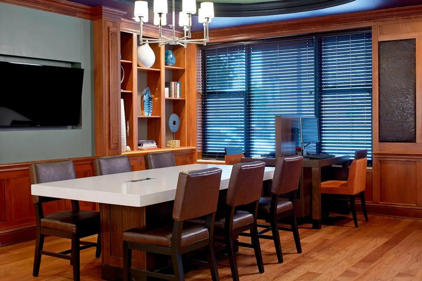 Residence Inn by Marriott Minneapolis Downtown at The Depot Restaurant