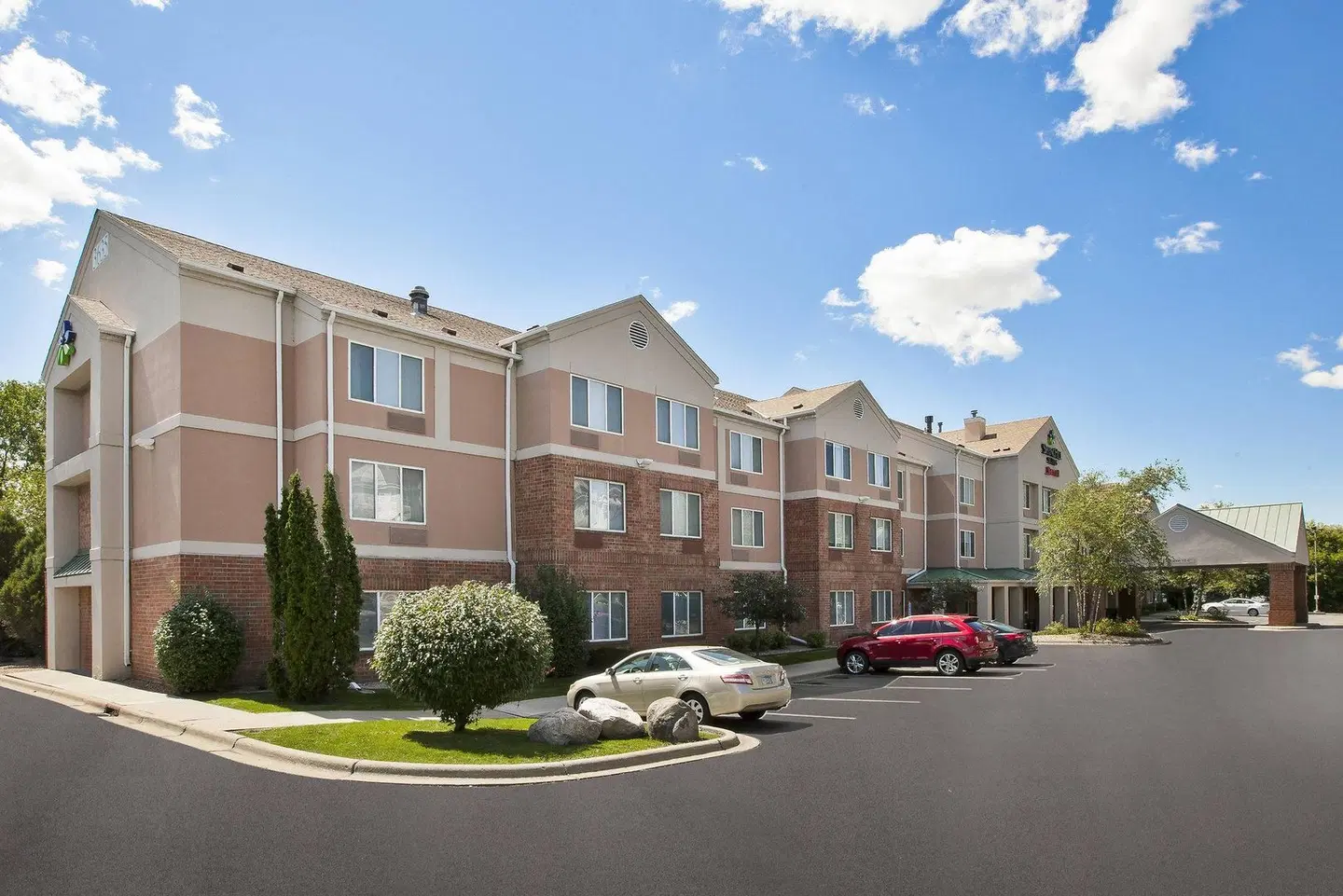 SpringHill Suites by Marriott Minneapolis-St. Paul Airport/Eagan EXTERIOR