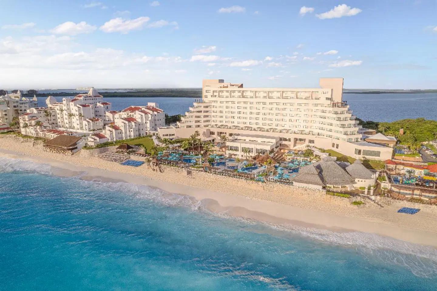 Royal Solaris Cancun EXTERIOR