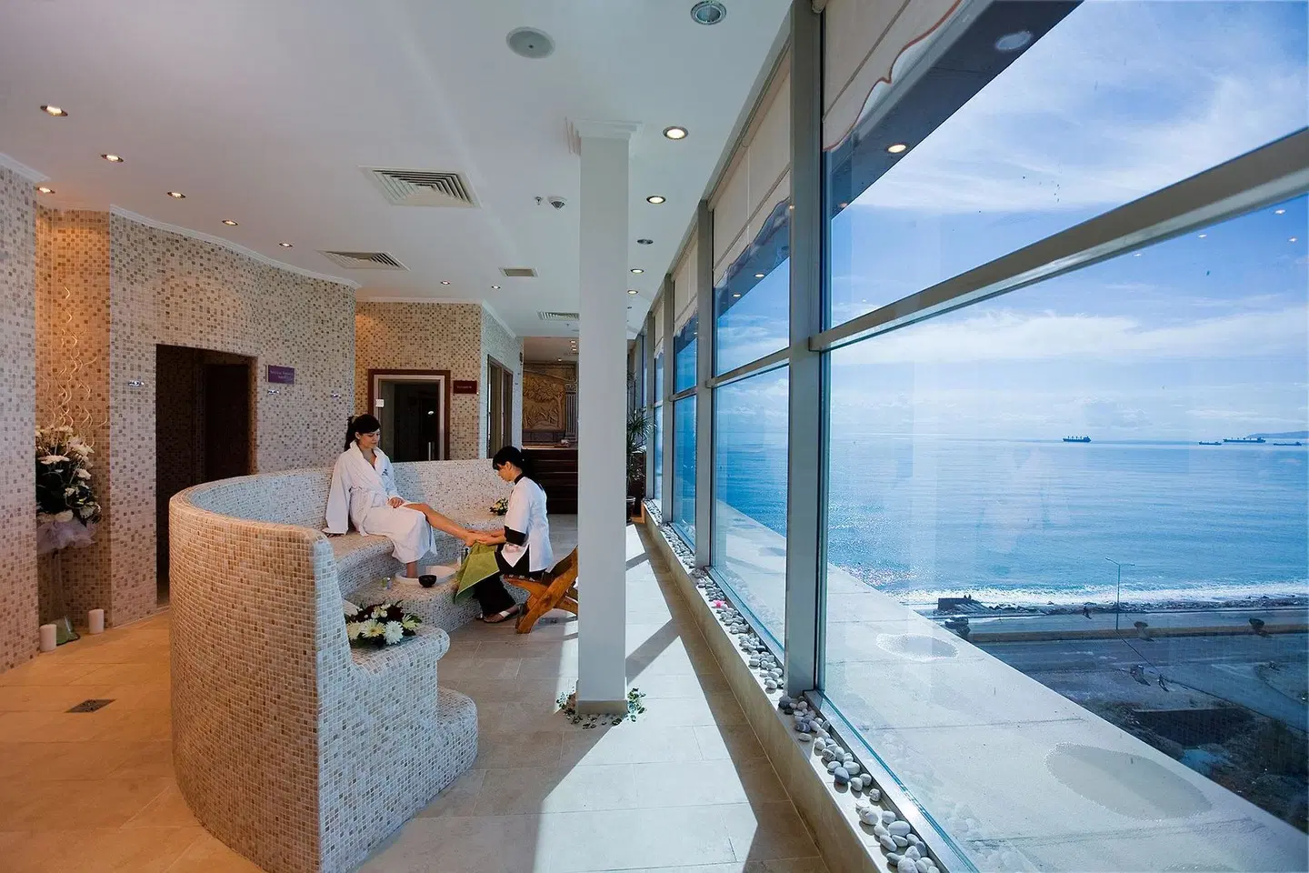 Crowne Plaza Antalya by IHG LOUNGE_LOBBY