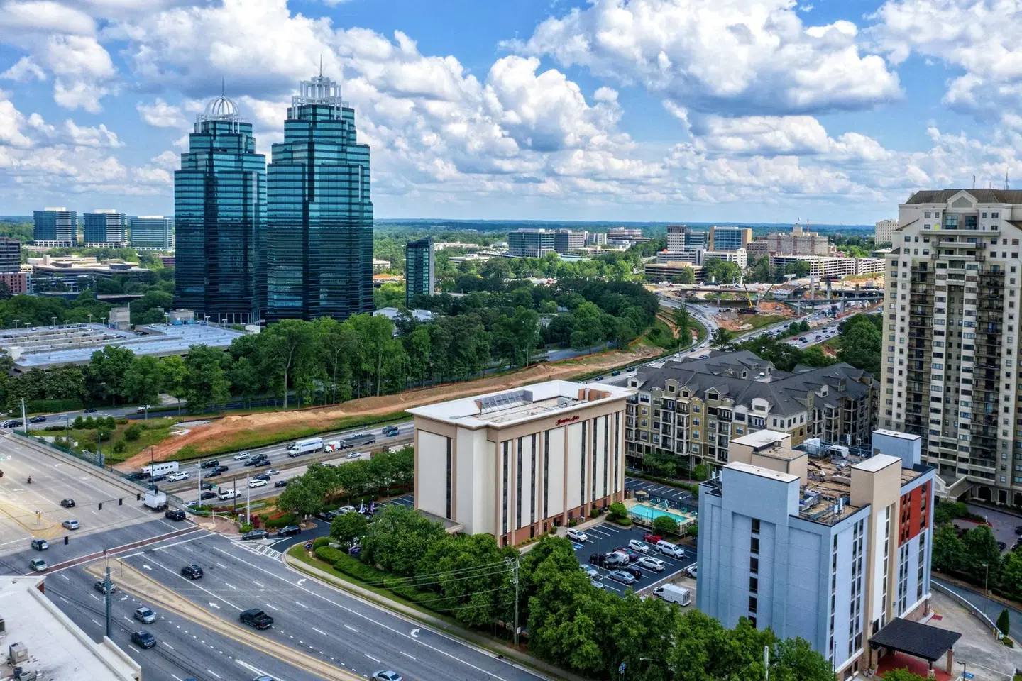 Hampton Inn Atlanta-Perimeter Center EXTERIOR