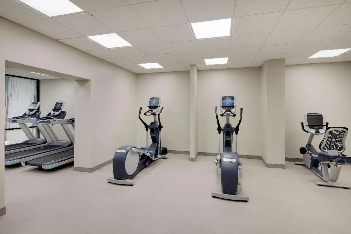 Embassy Suites by Hilton Atlanta Perimeter Center SPORTS_AND_LEISURE