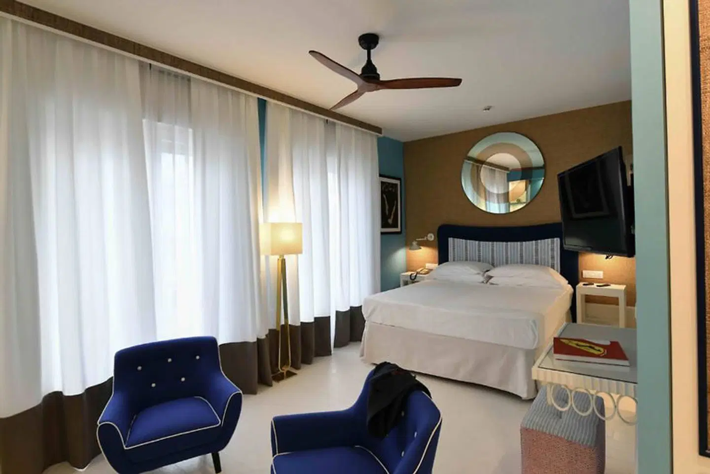 Majestic ROOM_EXAMPLE