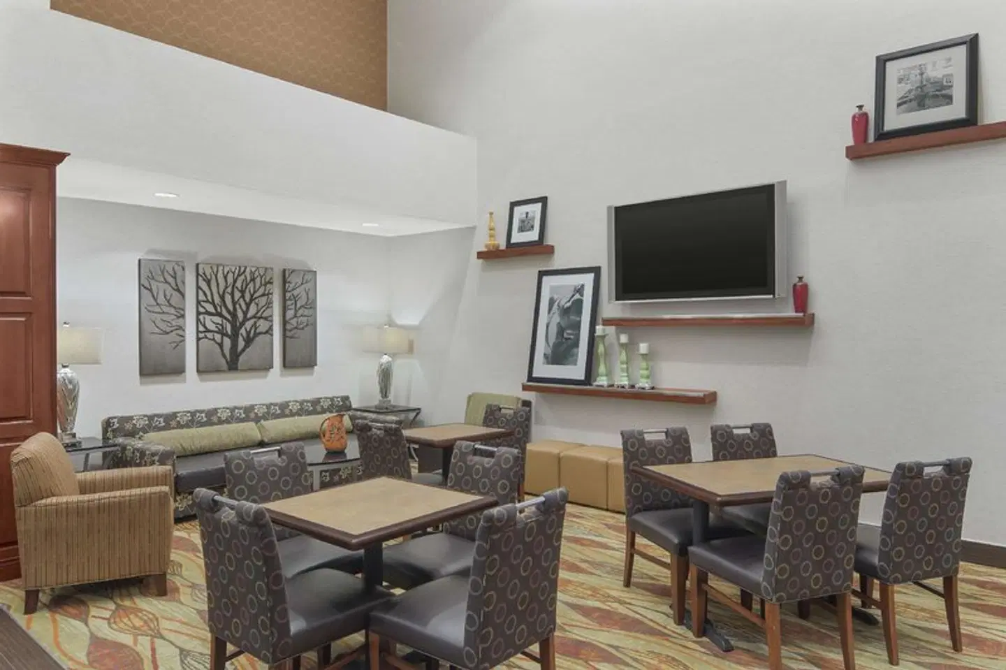 Hampton Inn & Suites Macon I-75 North ROOM_EXAMPLE