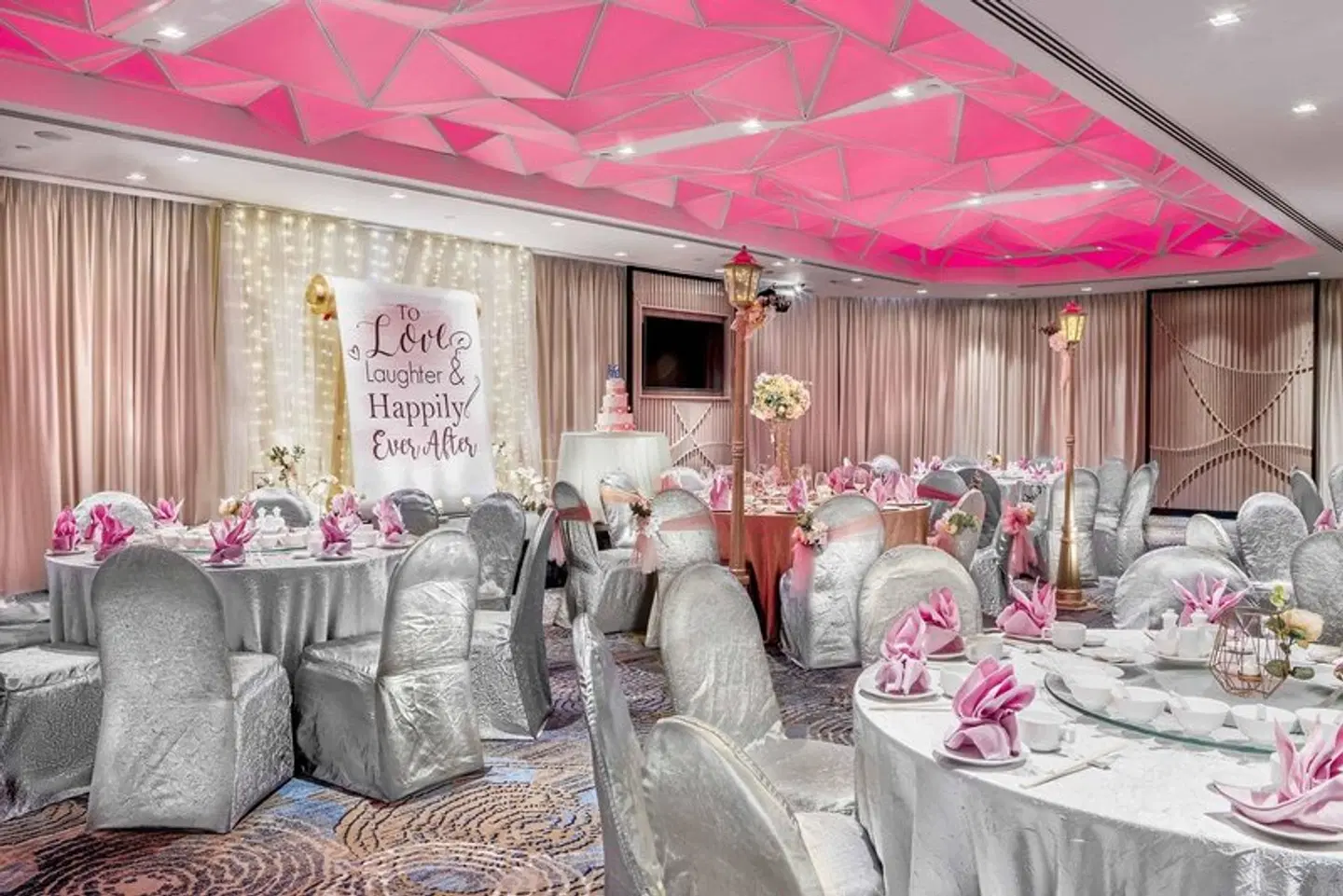 Four Points by Sheraton Singapore, Riverview RESTAURANT