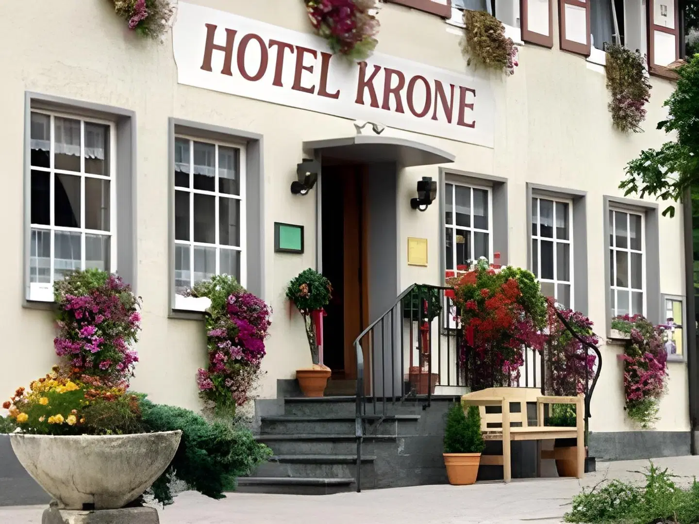 Krone EXTERIOR