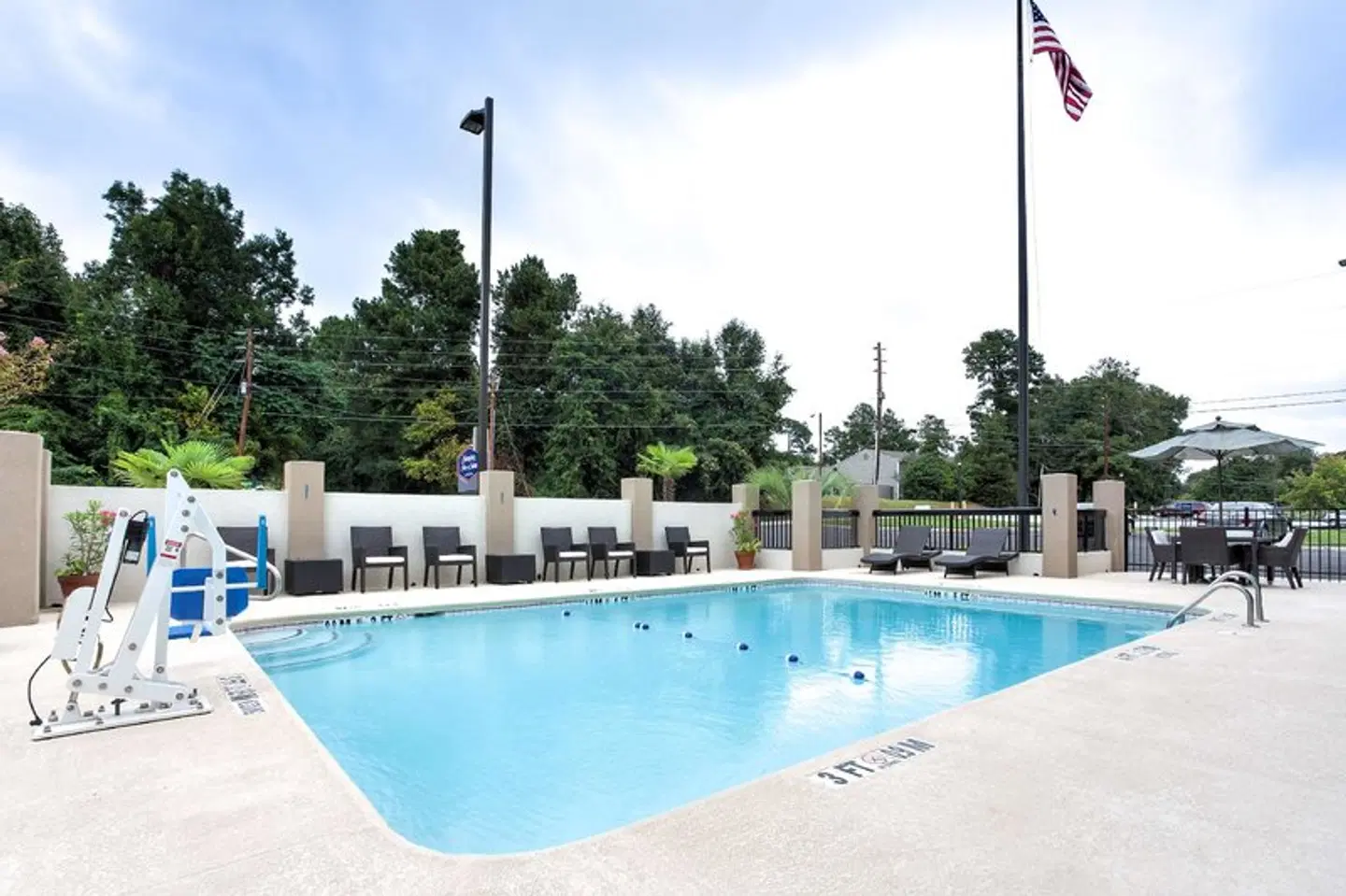 Hampton Inn & Suites Macon I-475 OUTDOOR_POOL