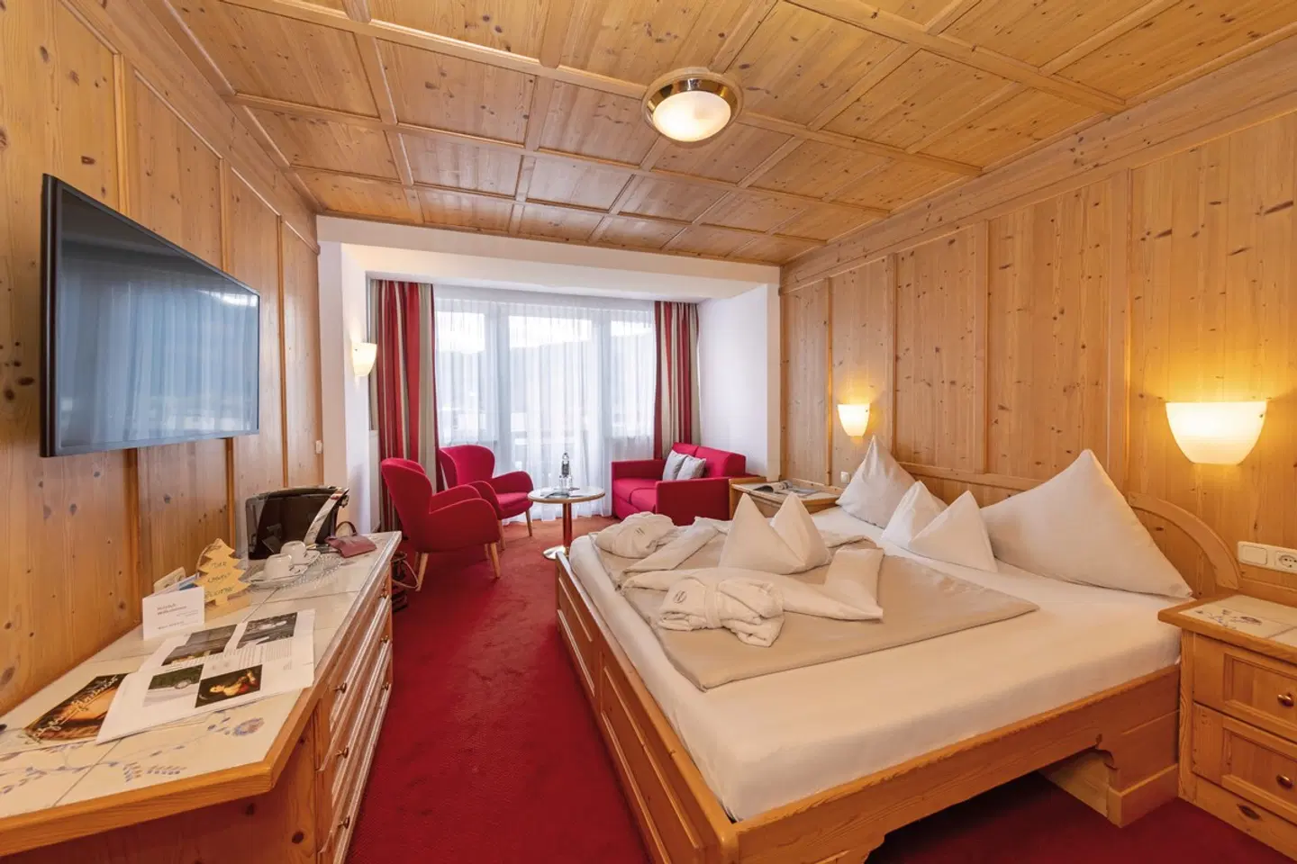 Latini ROOM_EXAMPLE