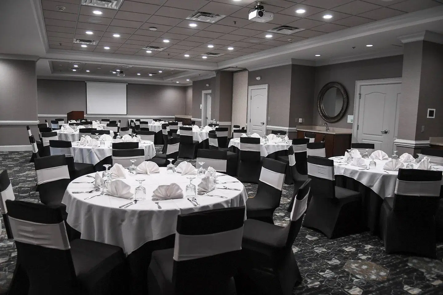 Holiday Inn Valdosta Conference Center by IHG Restaurant
