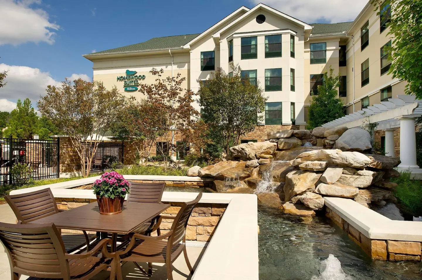 Homewood Suites by Hilton Columbus Terrasse