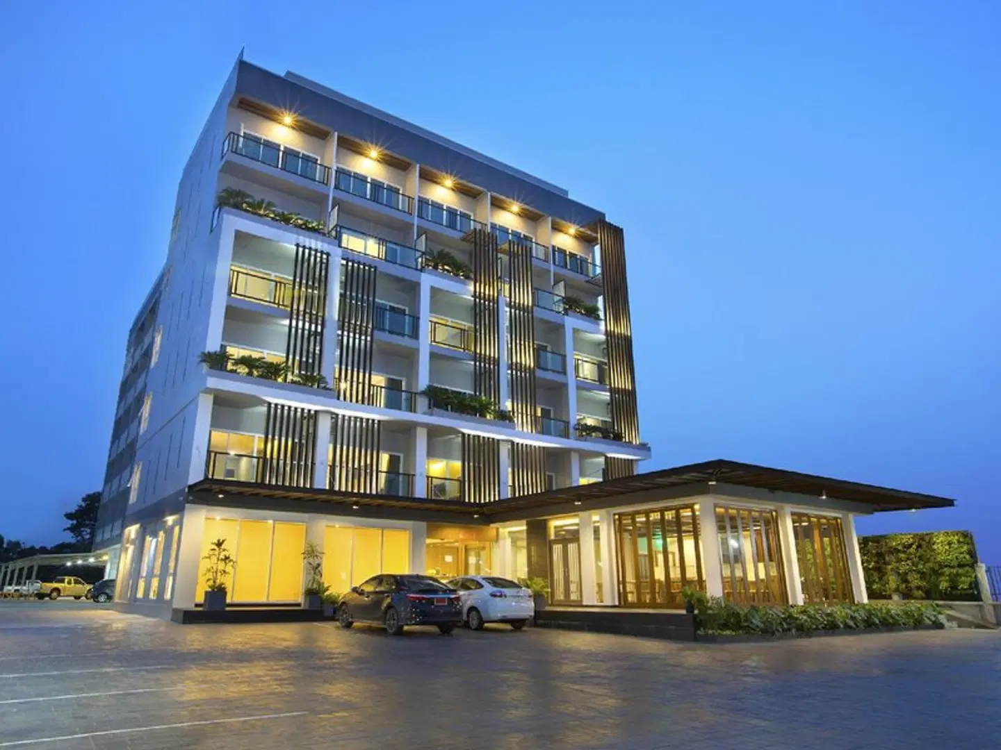 V Hotel Ubon Ratchathani EXTERIOR