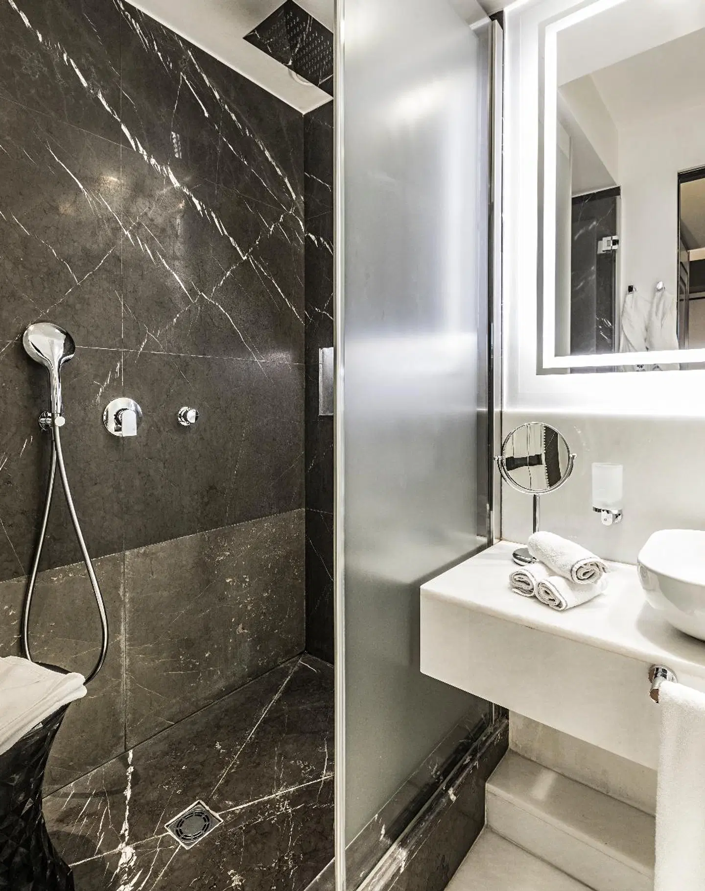 Corso 281 Luxury Suites Badezimmer