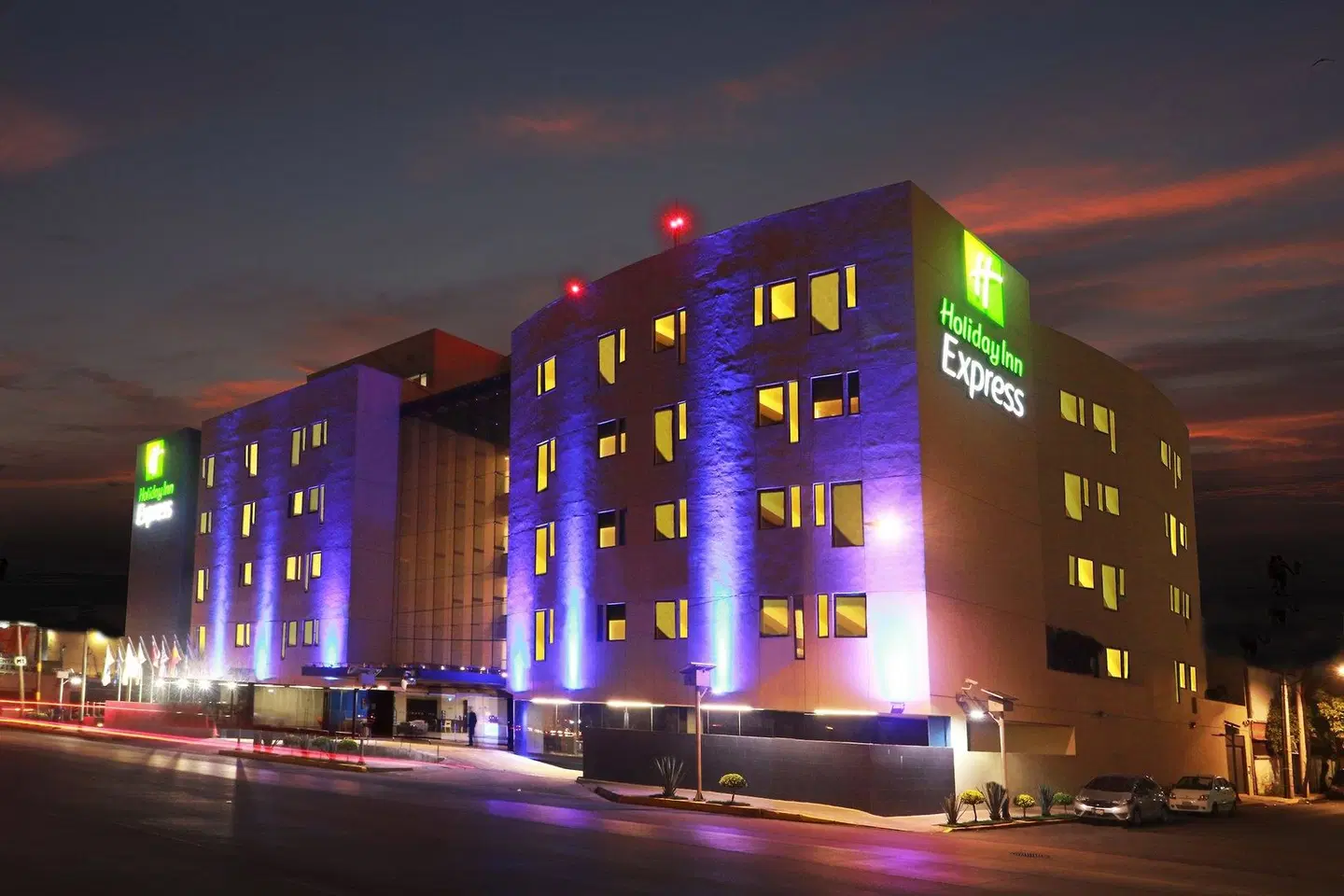 Holiday Inn Express Mexico Aeropuerto by IHG Bar