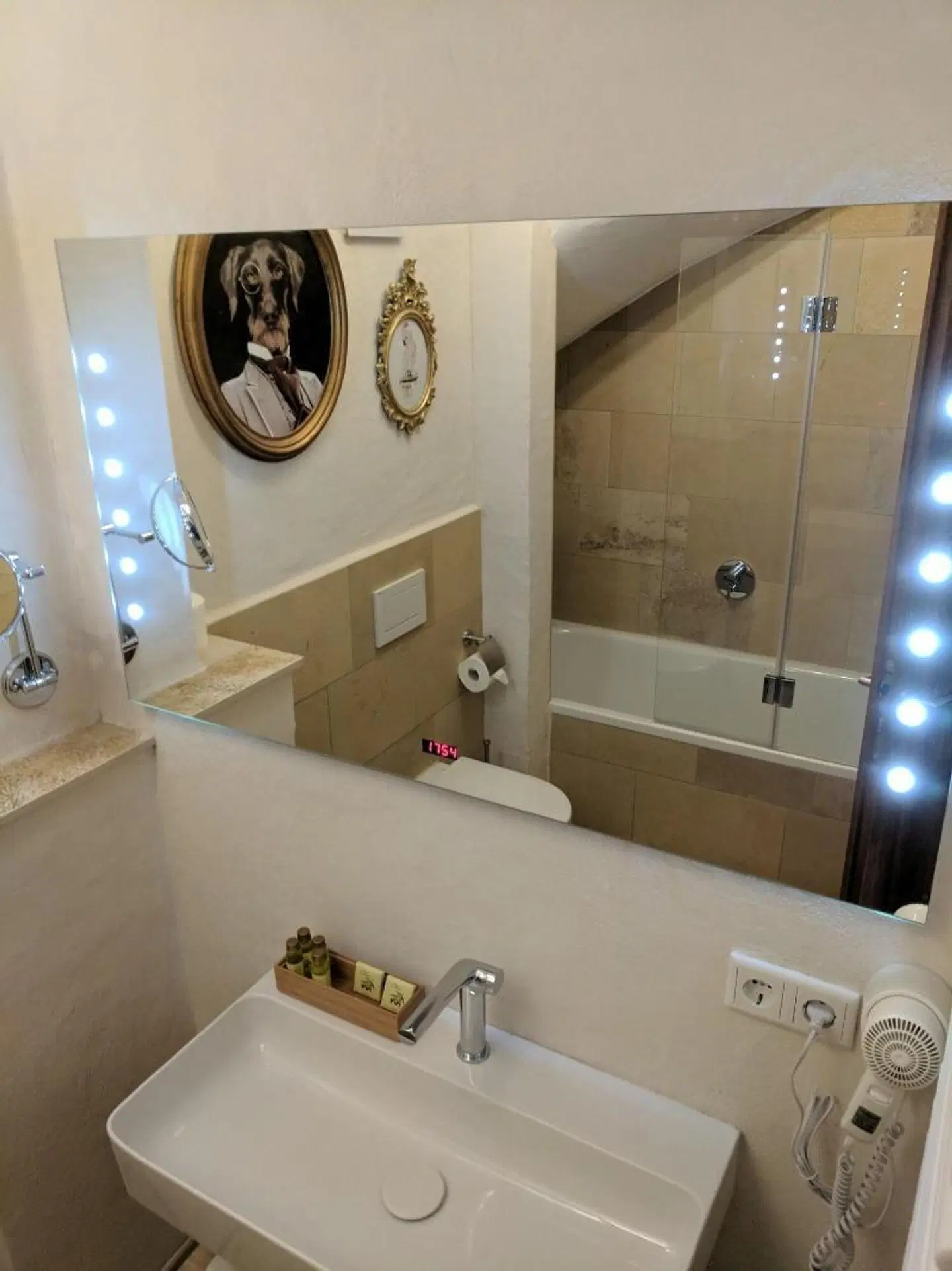 Hotel Rote19 Badezimmer