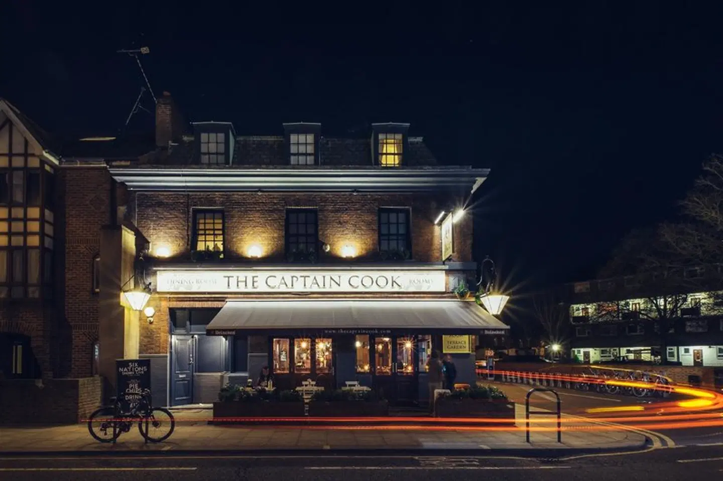 The Captain Cook EXTERIOR