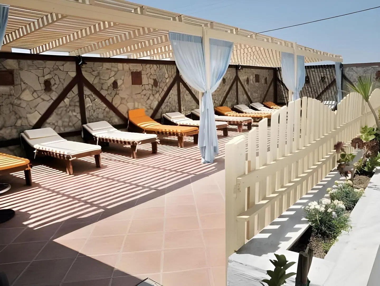 Sunny Days Terrasse