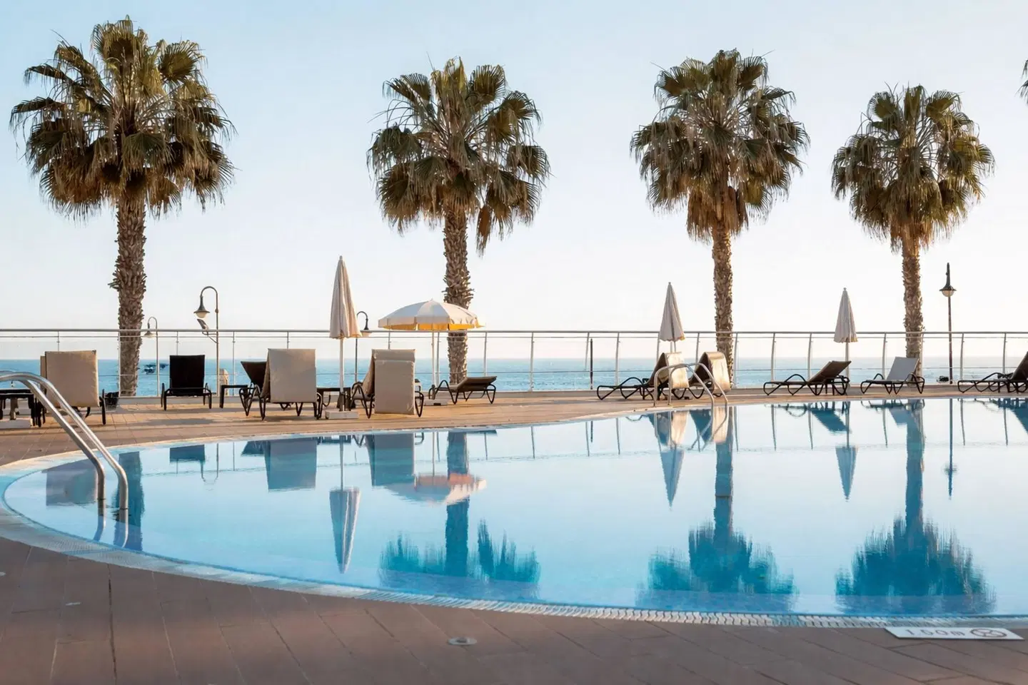 Meliá Madeira Mare OUTDOOR_POOL