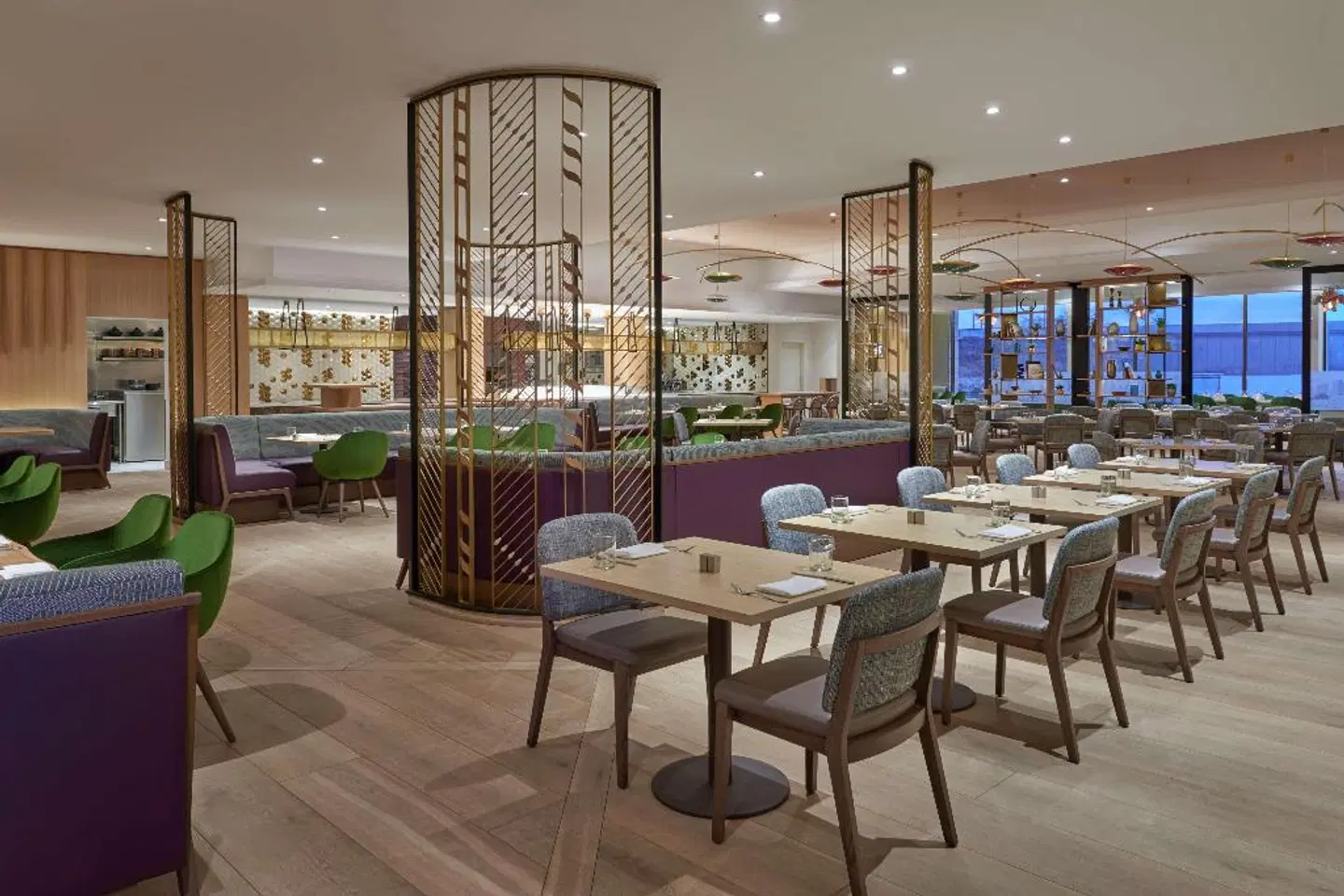 Hilton Toronto Airport LOUNGE_LOBBY