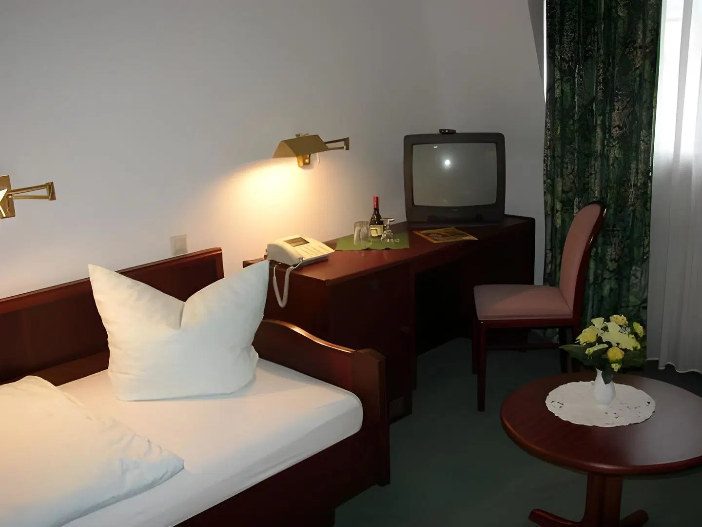 Brandenburg ROOM_EXAMPLE