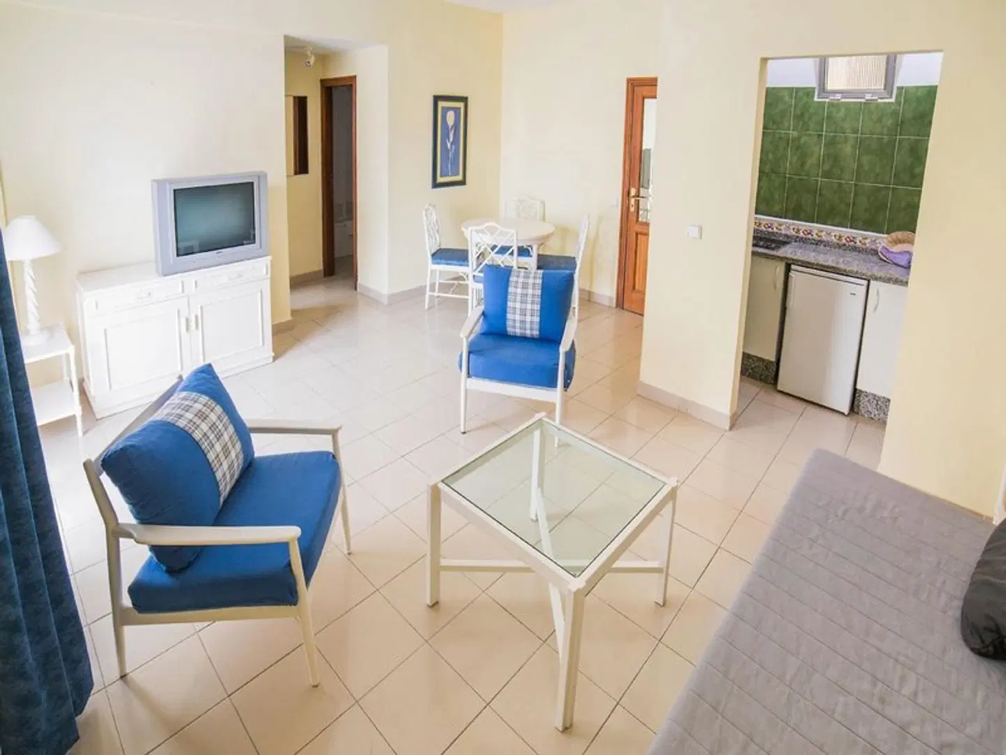 Apartamentos RF Bambi ROOM_EXAMPLE