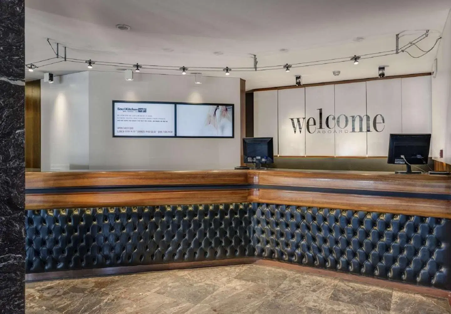 Plaza LOUNGE_LOBBY