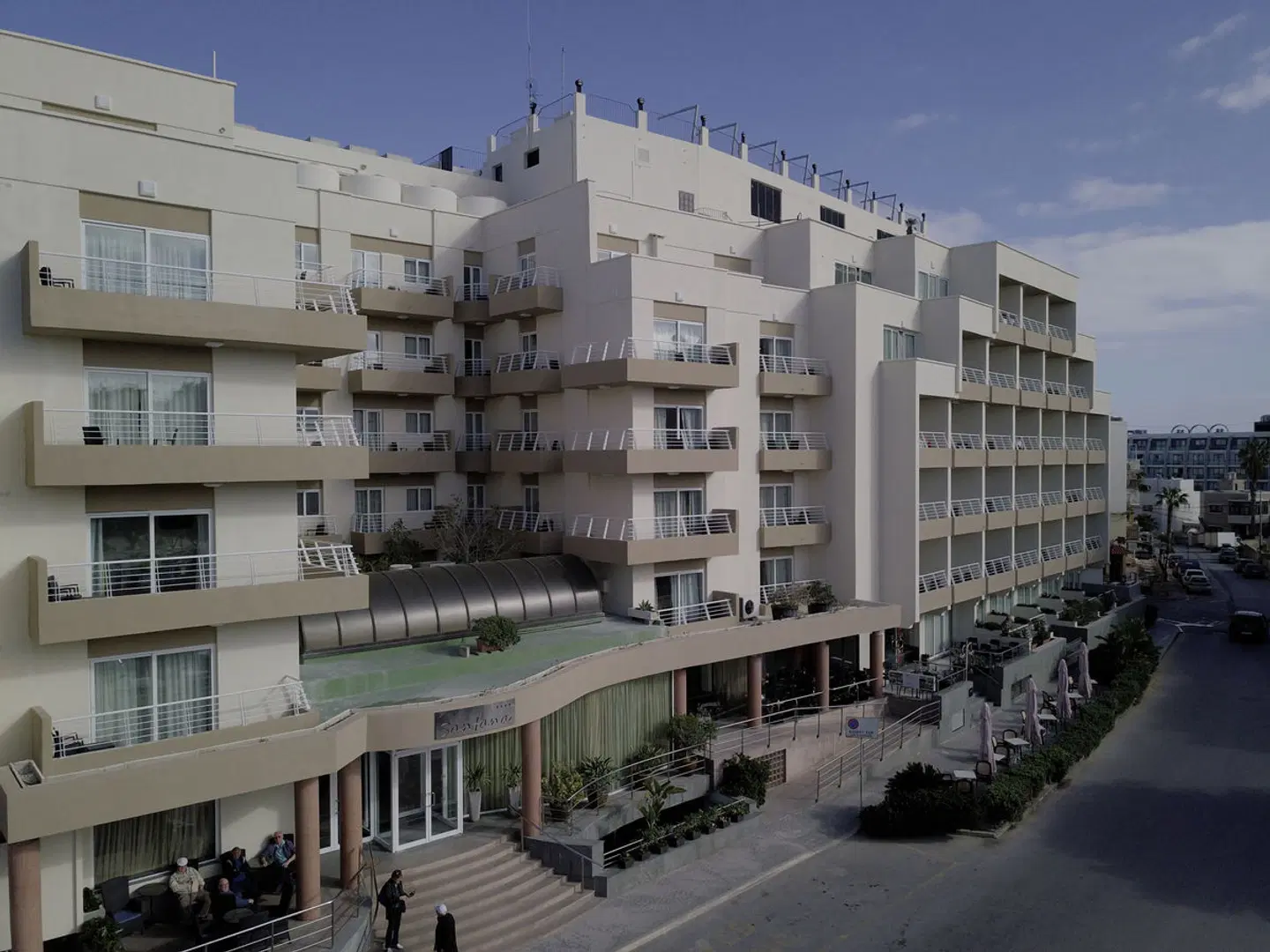 Santana EXTERIOR