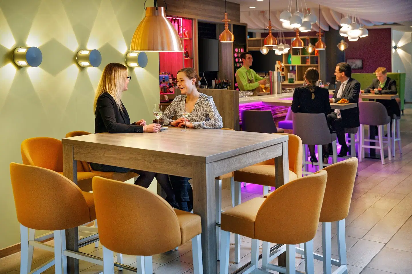 Holiday Inn Dusseldorf City Toulouser All. by IHG Bar