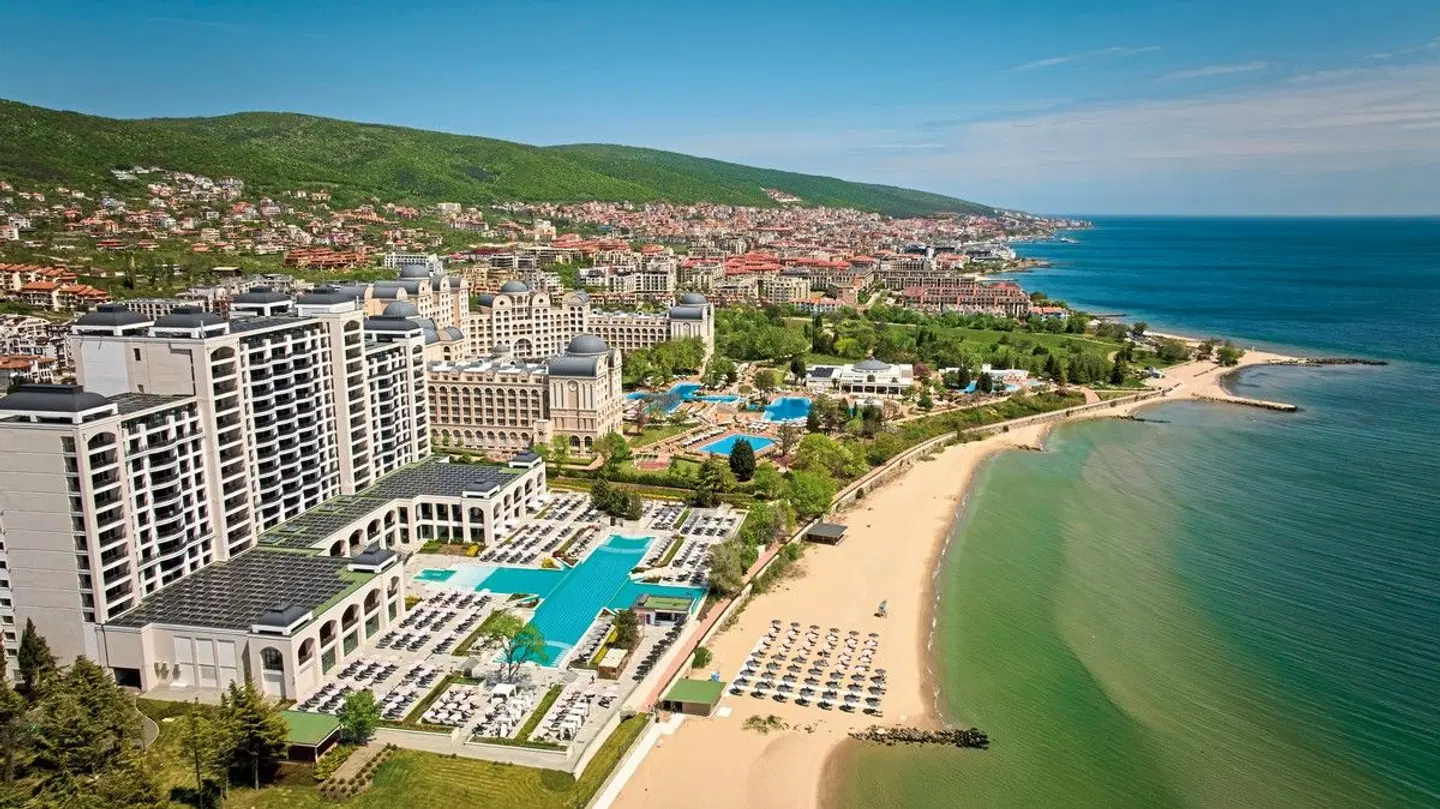 Secrets Sunny Beach Resort & Spa EXTERIOR