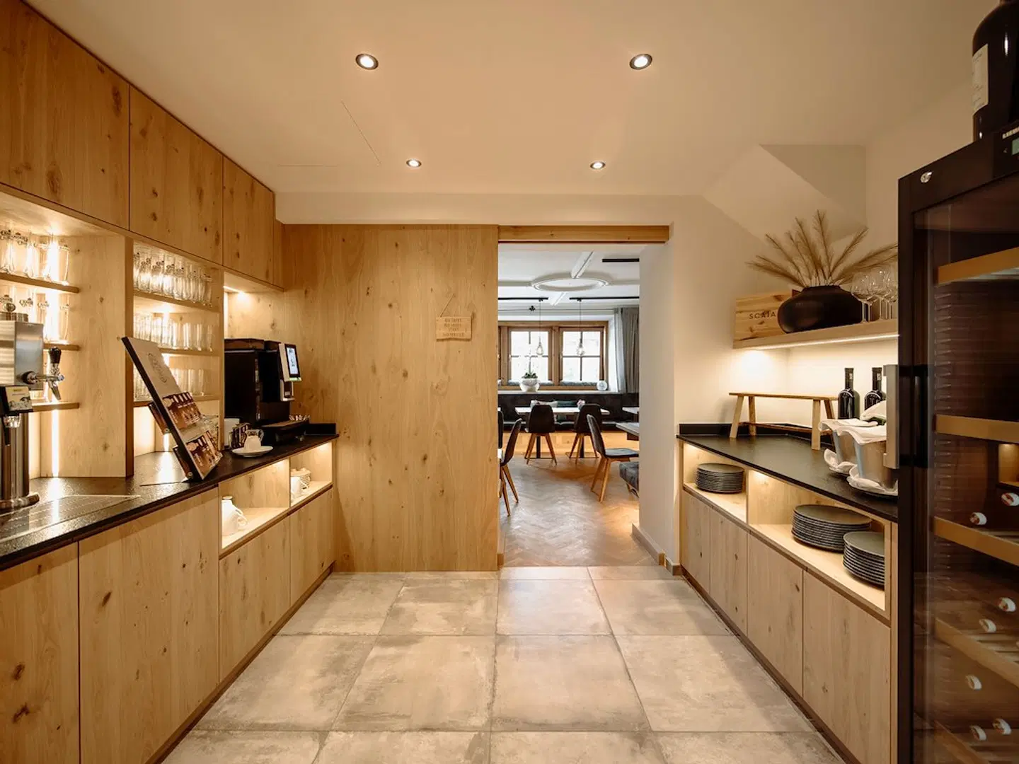Kaltenhauser ROOM_EXAMPLE